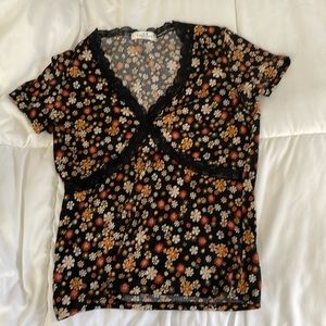 Flower patterned v neck